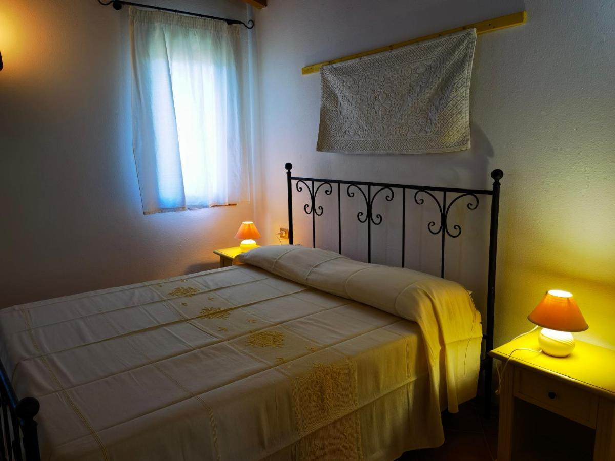 La Corte Degli Ulivi - Albergo Rurale Tresnuraghes Екстер'єр фото