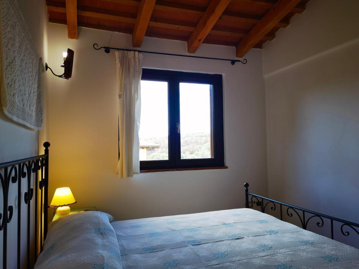 La Corte Degli Ulivi - Albergo Rurale Tresnuraghes Екстер'єр фото