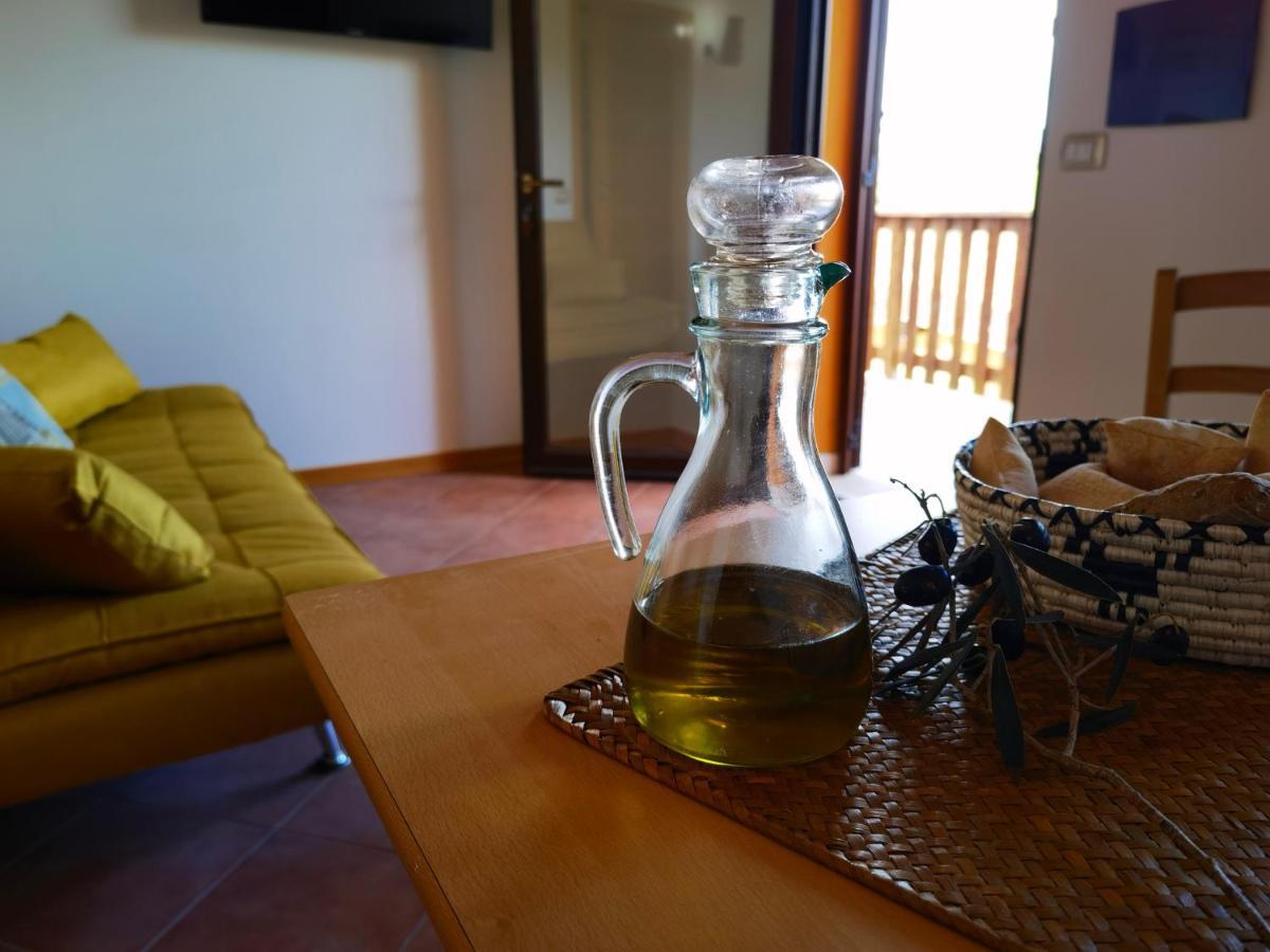 La Corte Degli Ulivi - Albergo Rurale Tresnuraghes Екстер'єр фото