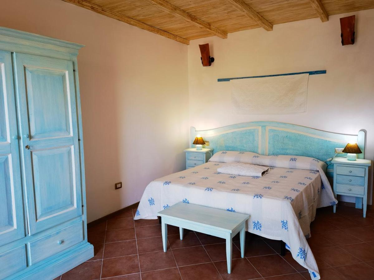 La Corte Degli Ulivi - Albergo Rurale Tresnuraghes Екстер'єр фото