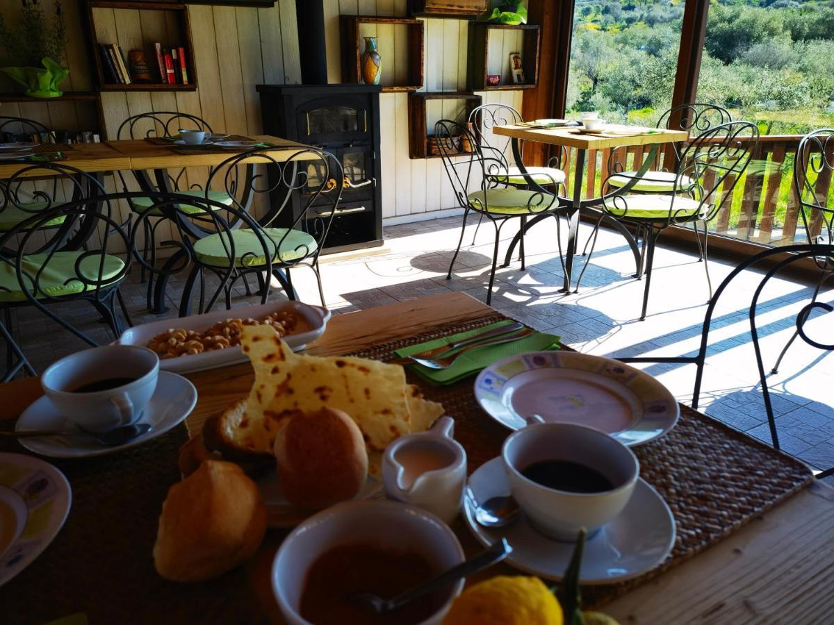La Corte Degli Ulivi - Albergo Rurale Tresnuraghes Екстер'єр фото