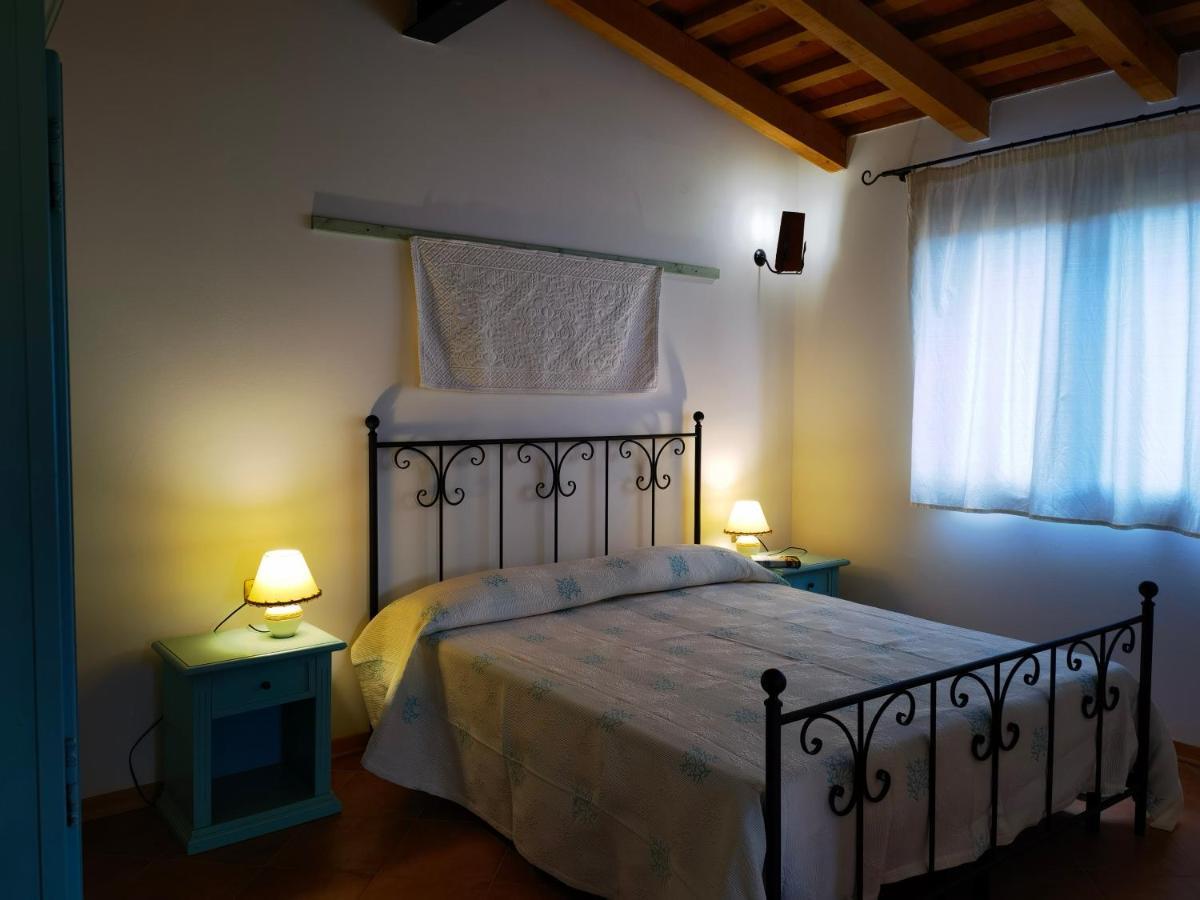 La Corte Degli Ulivi - Albergo Rurale Tresnuraghes Екстер'єр фото