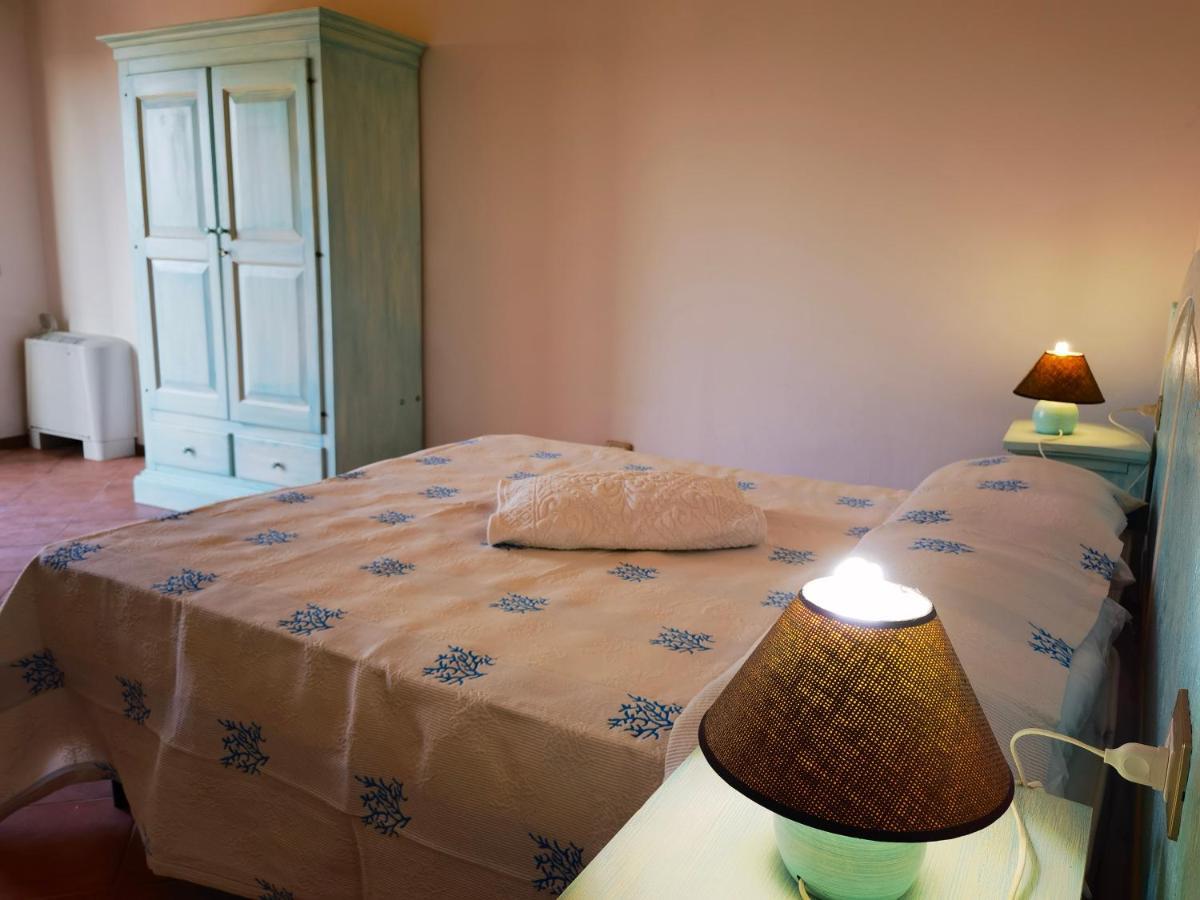 La Corte Degli Ulivi - Albergo Rurale Tresnuraghes Екстер'єр фото
