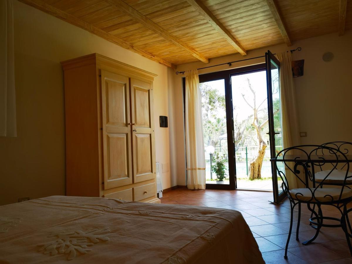 La Corte Degli Ulivi - Albergo Rurale Tresnuraghes Екстер'єр фото