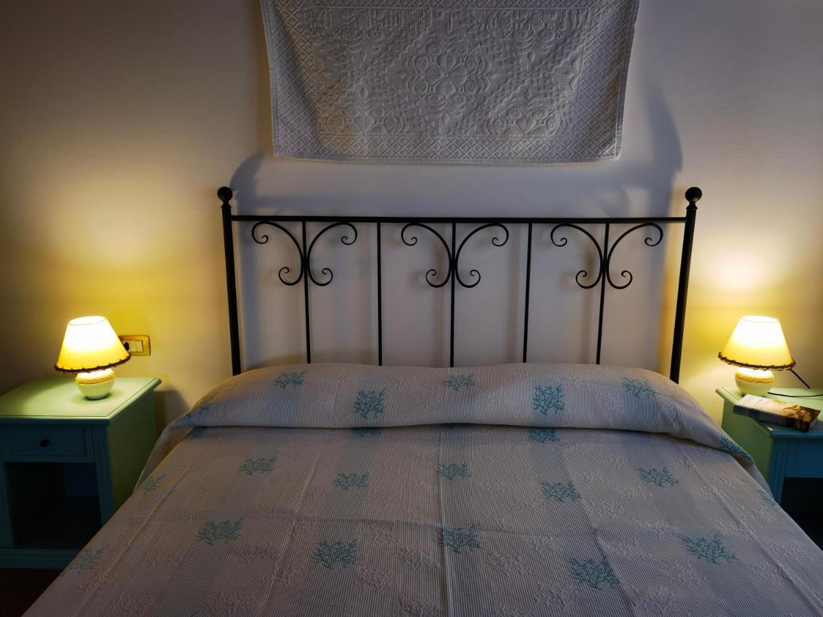 La Corte Degli Ulivi - Albergo Rurale Tresnuraghes Екстер'єр фото